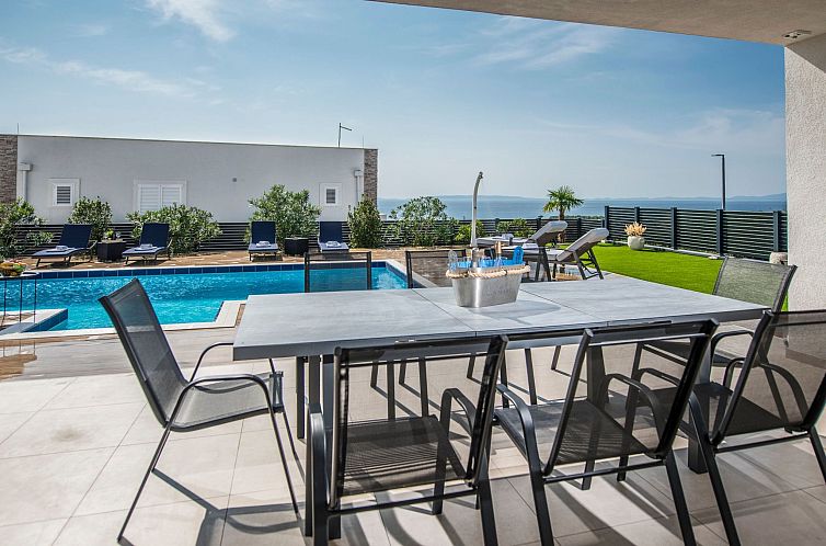 Vakantiehuis Luxuriöse Villen Royal II