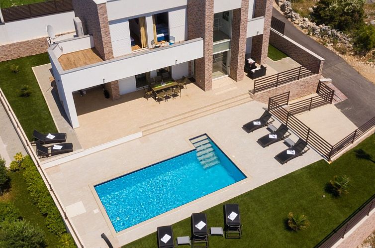 Vakantiehuis Luxuriöse Villa Royal I mit privatem Pool A5