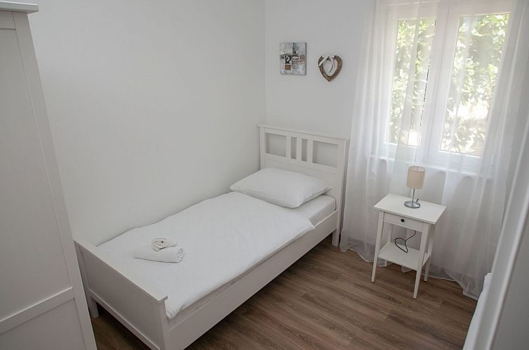 Vakantiehuis Holiday home Tina with Private pool