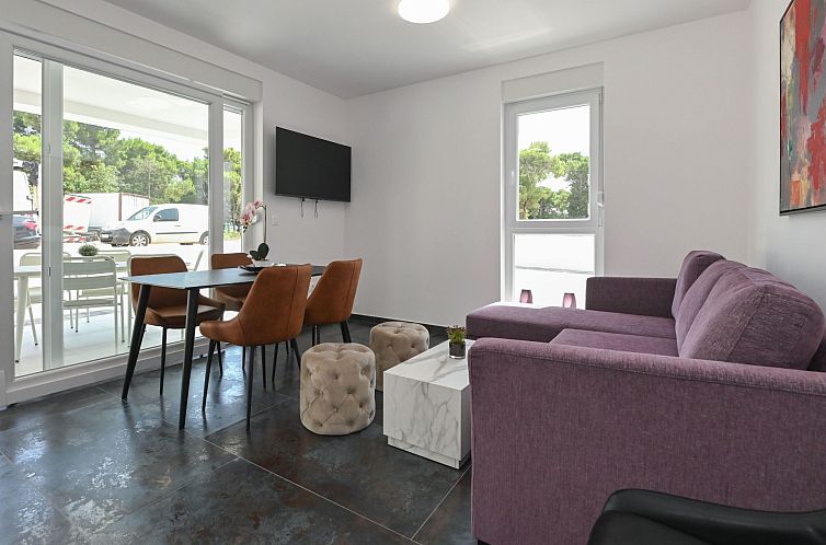 Vakantiehuis Villa mit privatem Pool für 20 Personen