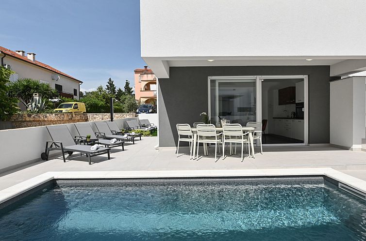 Vakantiehuis Villa mit privatem Pool für 20 Personen