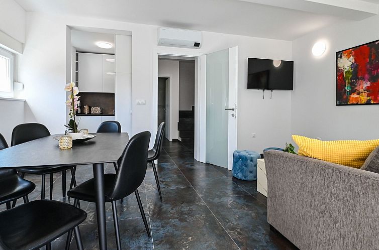 Vakantiehuis Villa mit privatem Pool für 20 Personen