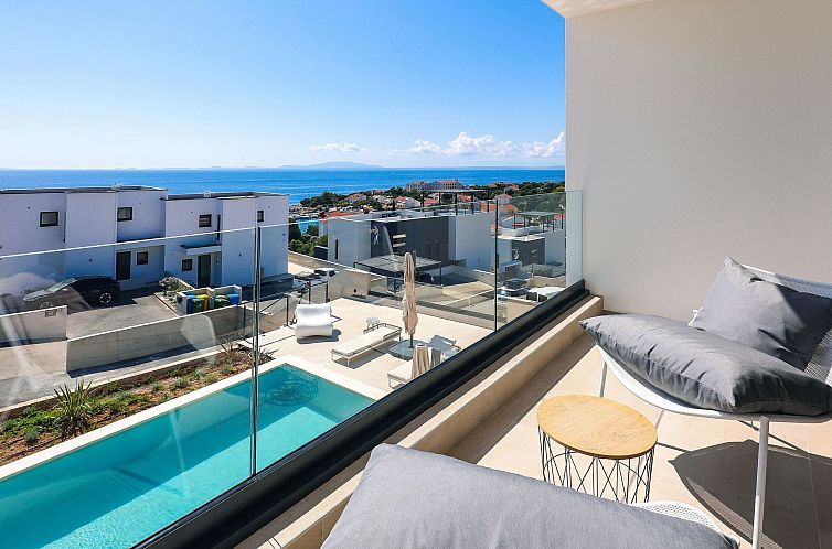 Vakantiehuis Luxuriöse Villa 360 - privater beheizter Pool