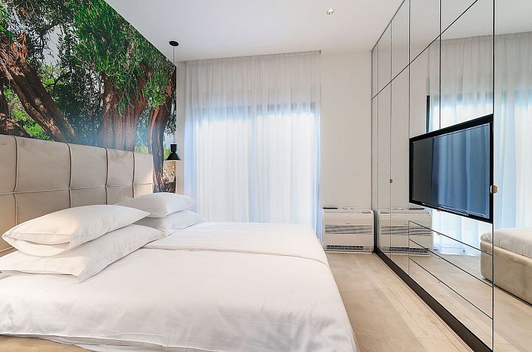 Vakantiehuis Luxuriöse Villa 360 - privater beheizter Pool