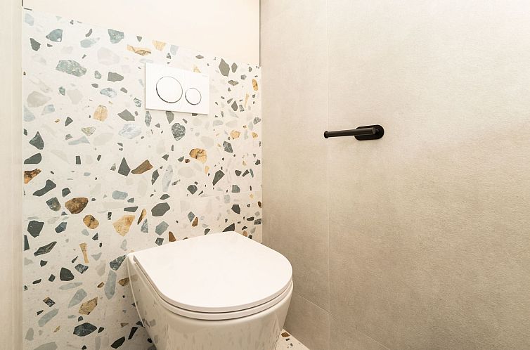 Appartement Vier-Schlafzimmer-Wohnung Dantela mit Tauchbecke