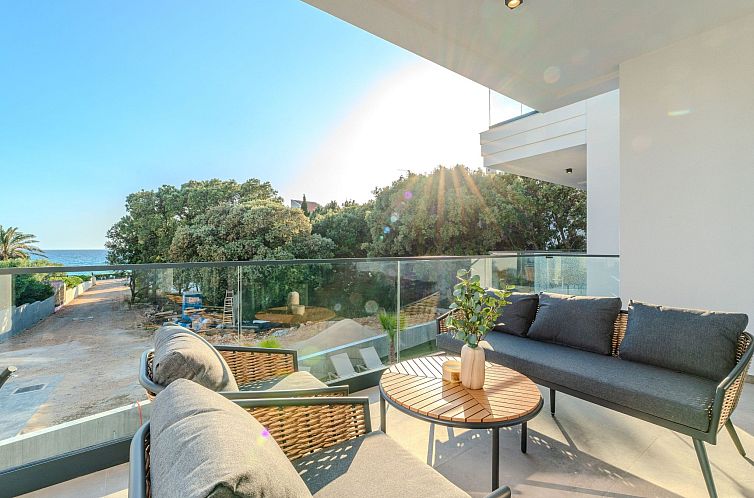 Appartement Vier-Schlafzimmer-Wohnung Dantela mit Tauchbecke