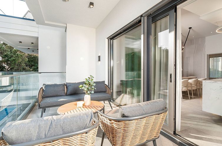 Appartement Vier-Schlafzimmer-Wohnung Dantela mit Tauchbecke