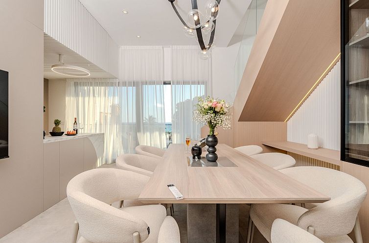 Appartement Vier-Schlafzimmer-Wohnung Dantela mit Tauchbecke