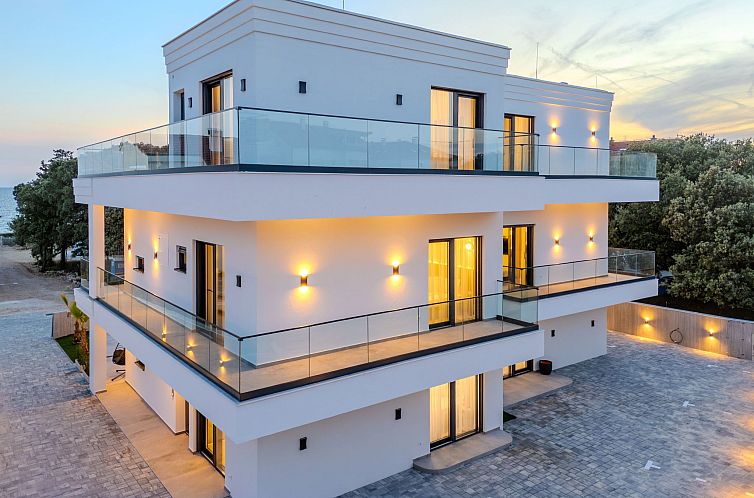 Appartement Zwei-Schlafzimmer-Wohnung Dantela mit privatem P