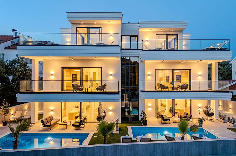 Appartement Zwei-Schlafzimmer-Wohnung Dantela mit privatem P