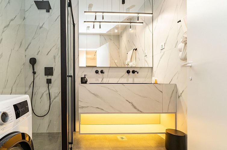Appartement Zwei-Schlafzimmer-Wohnung Dantela mit privatem P