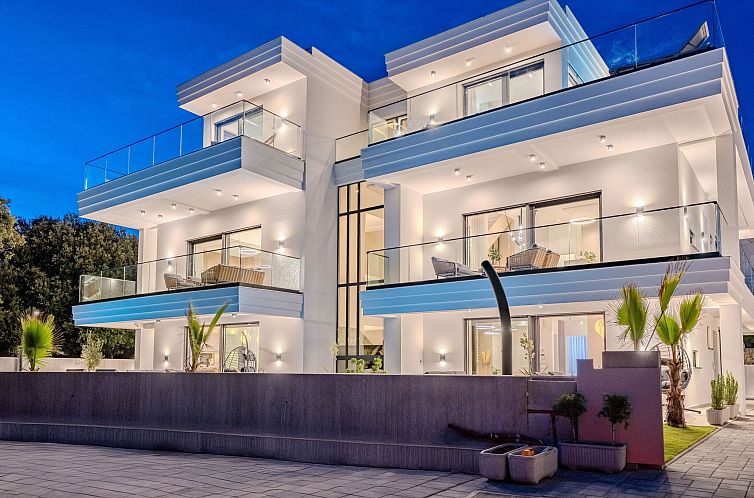 Appartement Zwei-Schlafzimmer-Wohnung Dantela mit privatem P