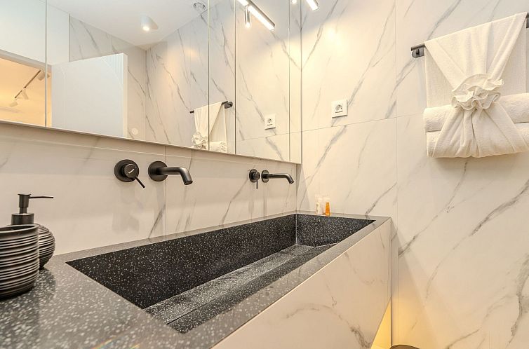 Appartement Zwei-Schlafzimmer-Wohnung Dantela mit privatem P