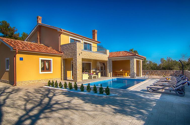 Unterkunft 1045614 - Ferienhaus Kvarner - Vakantiehuis "Laura" mit Blick auf das Wasser