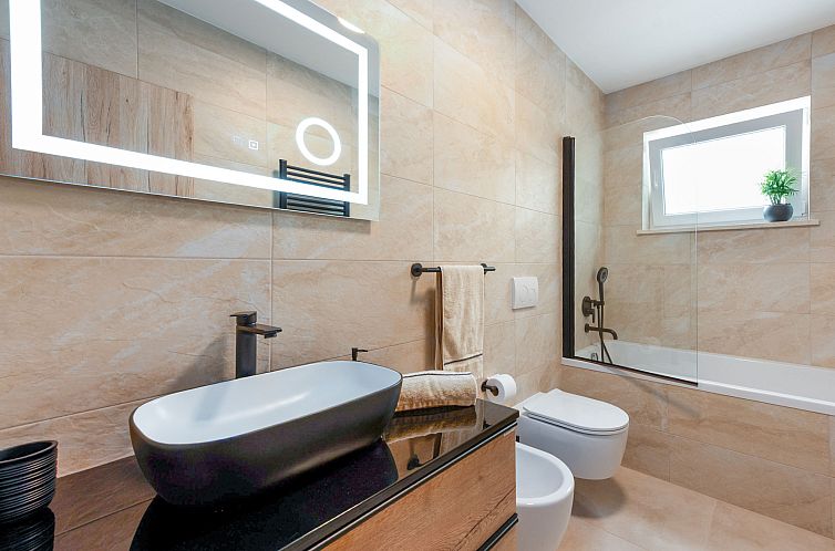 Vakantiehuis Villa Luni