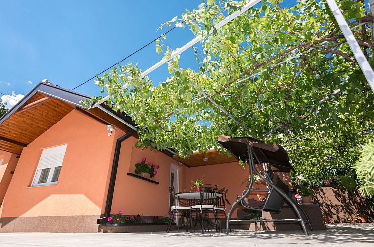 Vakantiehuis mit Garten, Grill und Terrasse