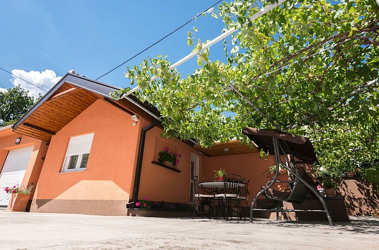 Vakantiehuis mit Garten, Grill und Terrasse