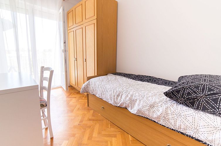 Appartement "Raspolic" mit Terrasse