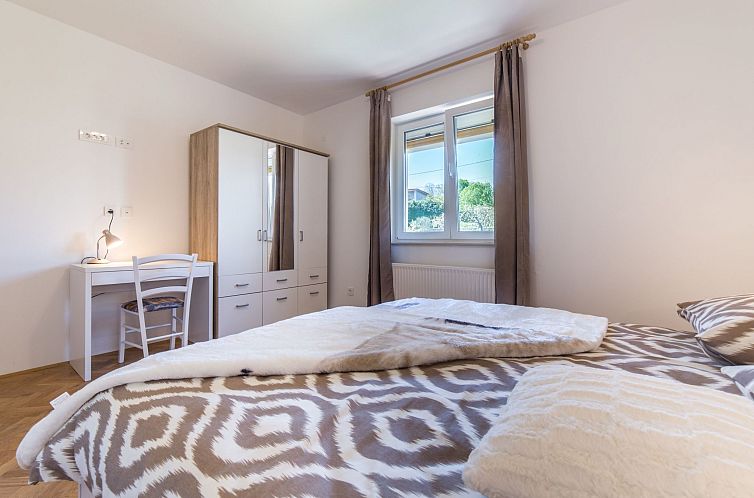 Appartement "Raspolic" mit Terrasse