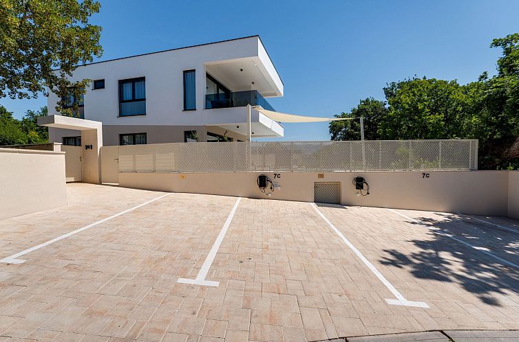 Vakantiehuis Ferienvilla "vila Mirakul" mit privatem Pool