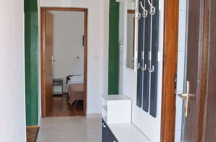 Appartement mit einer überdachten Terrasse