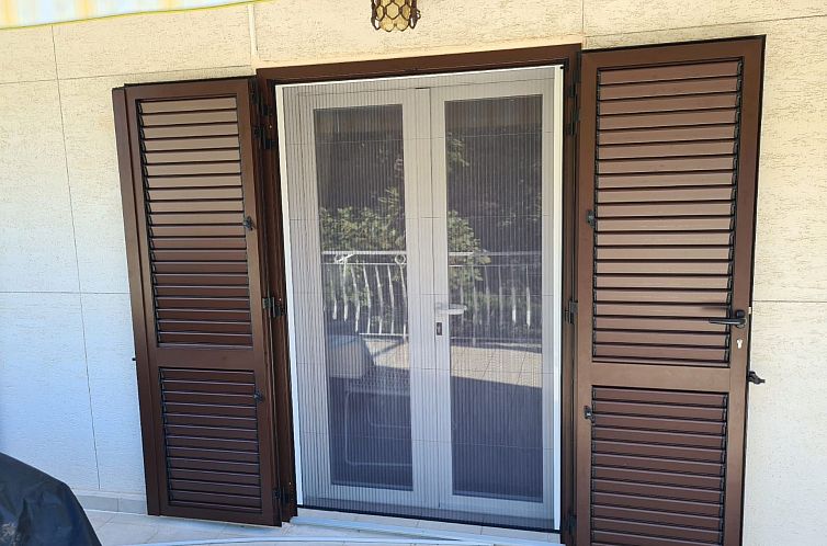 Appartement Wohnung "Villa Karmen" direkt am Strand
