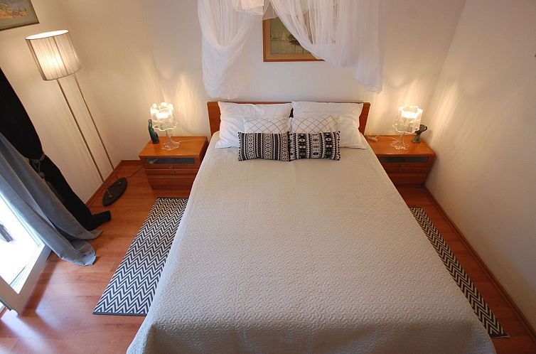 Appartement Wohnung "Villa Karmen" direkt am Strand