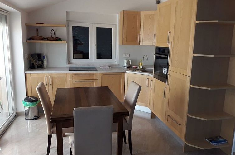 Appartement mit Terrasse