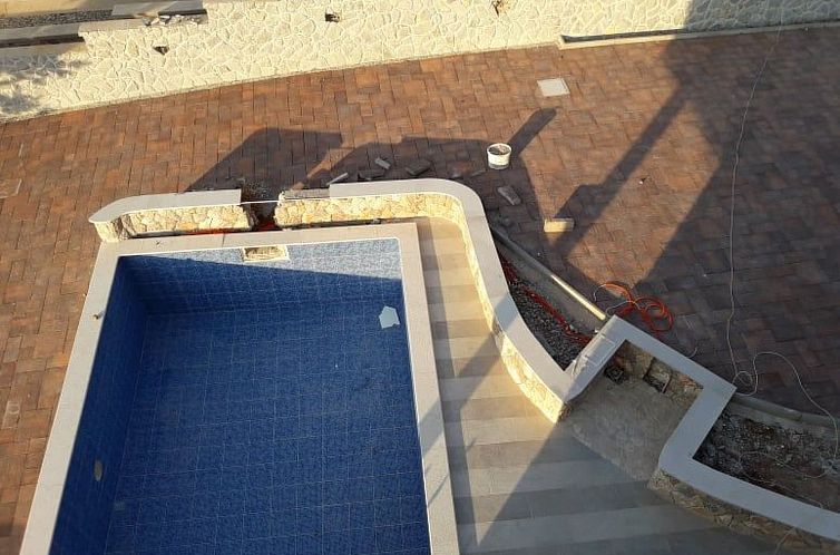 Appartement mit Terrasse