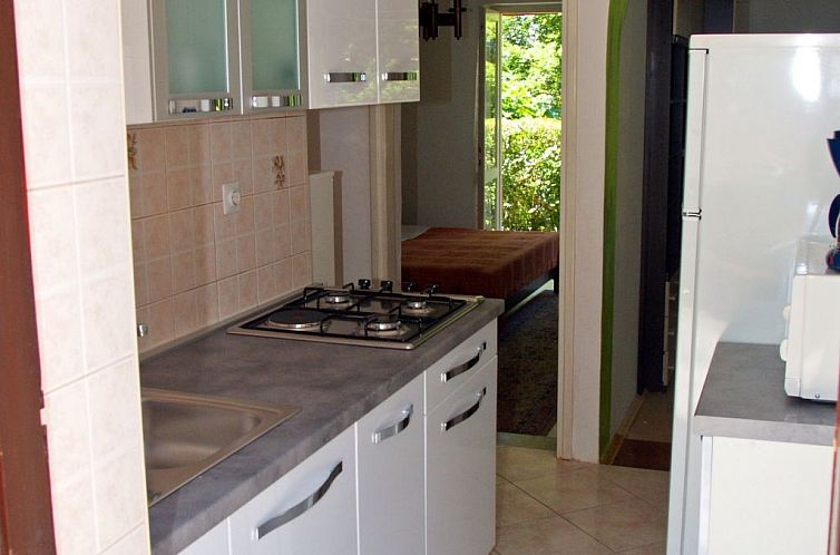 Appartement mit einer überdachten Terrasse