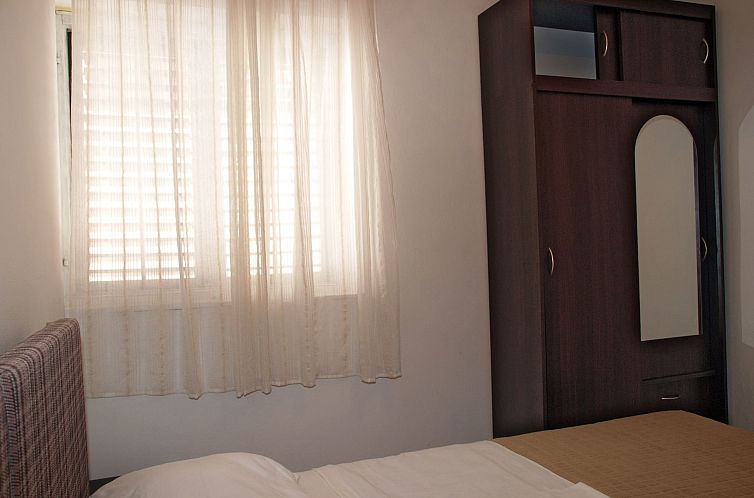 Appartement mit einer überdachten Terrasse