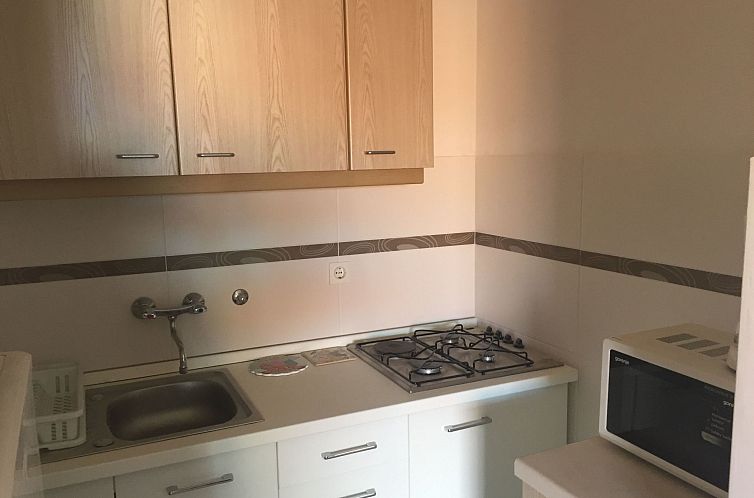 Appartement Wohnung in Njivice mit Terrasse und Garten