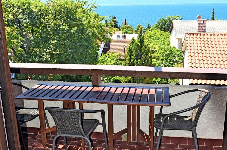 Appartement mit einem privaten Balkon mit Meerblick