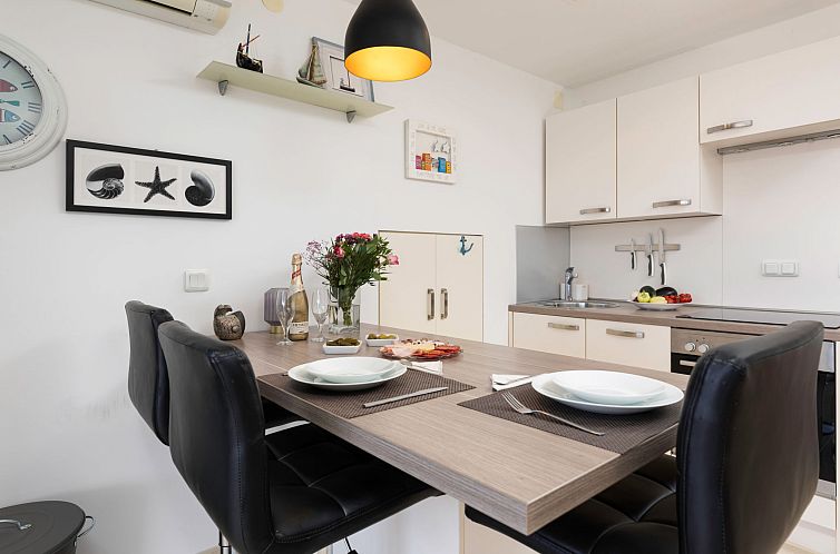 Guest house 1048156 - Apartment Kvarner - Appartement Apartment Franc