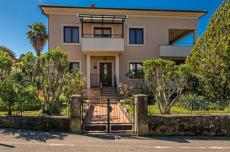 Guest house 1048170 - Apartment Kvarner - Appartement Katja 1