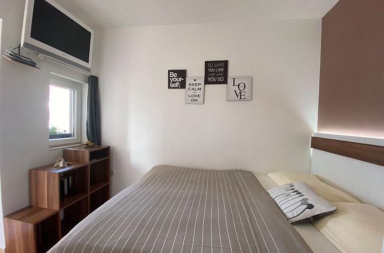 Appartement Apartment mit einem kleinen Wohn- und Essbereich