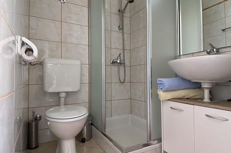 Appartement Apartment mit einem kleinen Wohn- und Essbereich