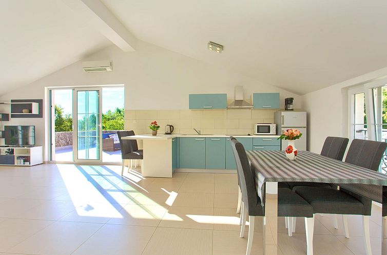 Vakantiehuis "Villa Vrh" mit eigenem Pool