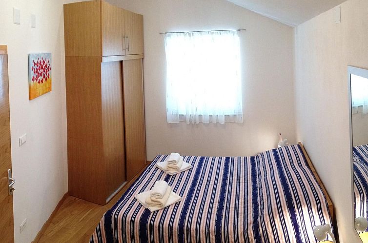 Appartement in Krk mit Privatparkplatz