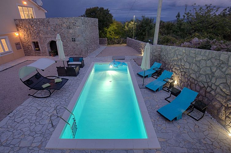 Vakantiehuis Luxuriöse Villa mit Pool, großem mediterranen