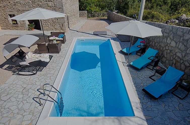 Vakantiehuis Luxuriöse Villa mit Pool, großem mediterranen