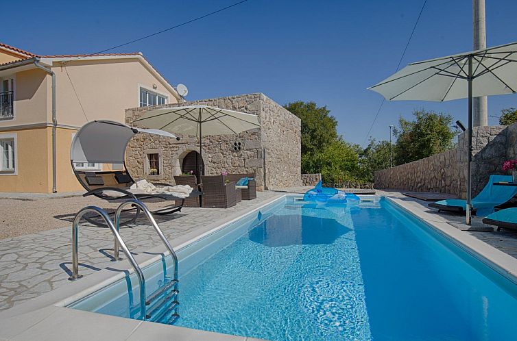 Vakantiehuis Luxuriöse Villa mit Pool, großem mediterranen