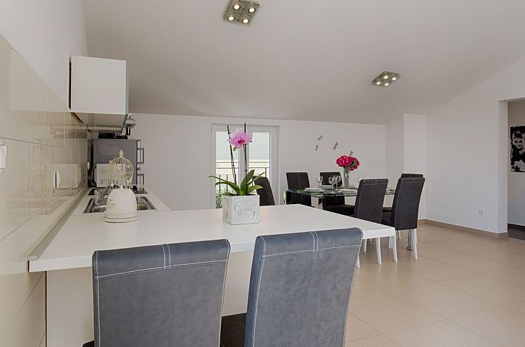 Vakantiehuis Luxuriöse Villa mit Pool, großem mediterranen