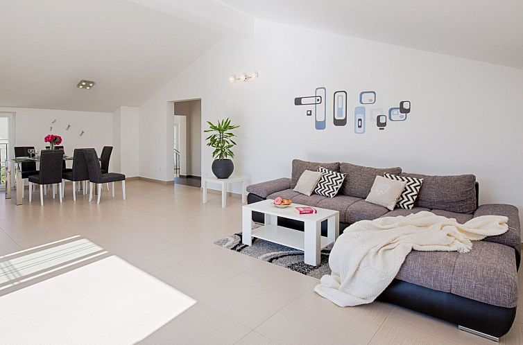 Vakantiehuis Luxuriöse Villa mit Pool, großem mediterranen