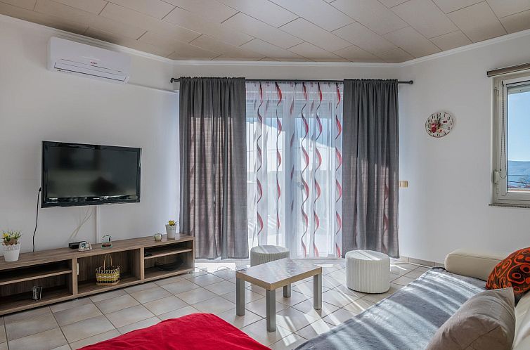 Vakantiehuis "Nika" mit privatem Pool