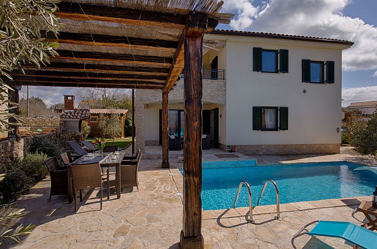 Vakantiehuis Villa "Oleandar" mit Schwimmbad und Meerblick