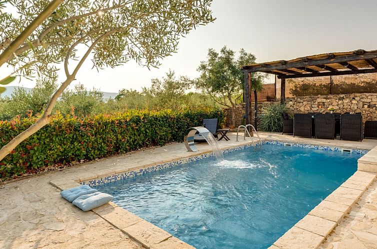 Vakantiehuis Villa "Oleandar" mit Schwimmbad und Meerblick