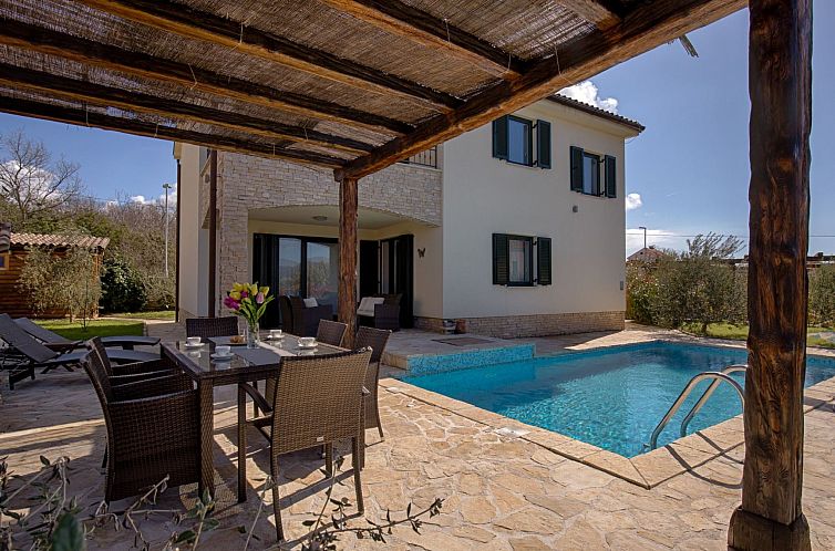 Vakantiehuis Villa "Oleandar" mit Schwimmbad und Meerblick