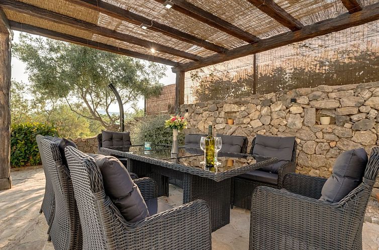 Vakantiehuis Villa "Oleandar" mit Schwimmbad und Meerblick