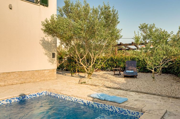 Vakantiehuis Villa "Oleandar" mit Schwimmbad und Meerblick